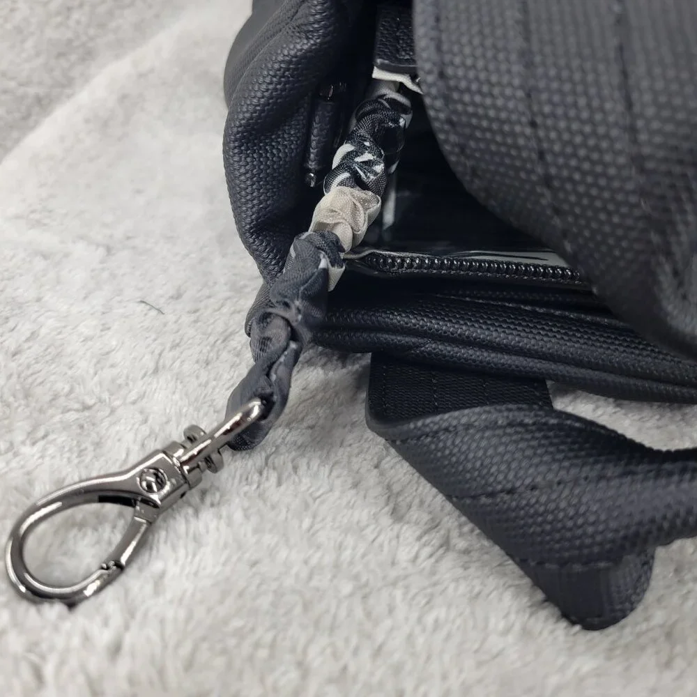 lug compact quilted